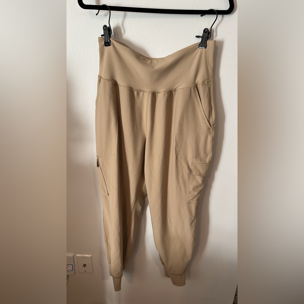 Old Navy high rise women’s joggers